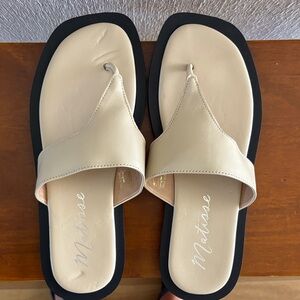 Matisse Women's Tan and Black Sandals size 8. New